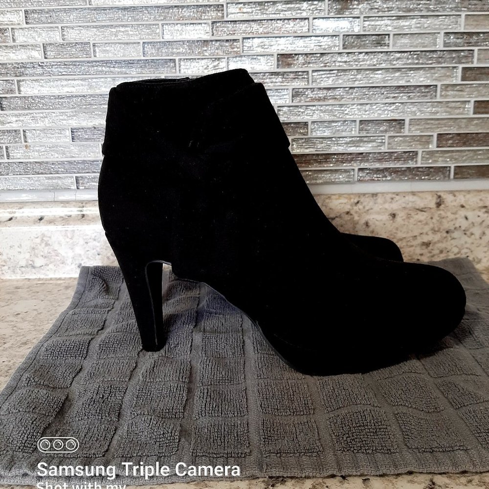 Attention Women's Belinda Black Ankle Dress Boots Size 8M NWT